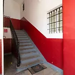 Colourful Flat San Donato