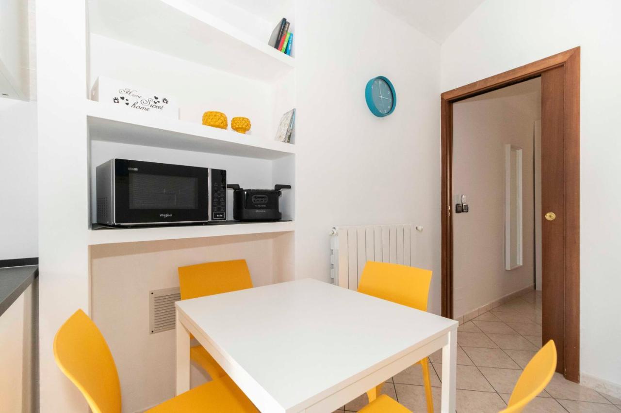 Colourful Flat San Donato Torino